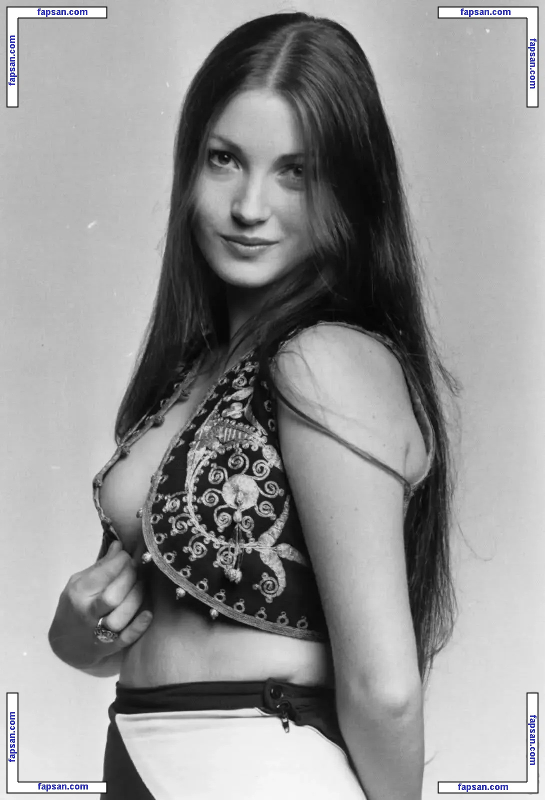 Jane Seymour nude photo #0077 from OnlyFans