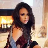 Janel Parrish голая #0095