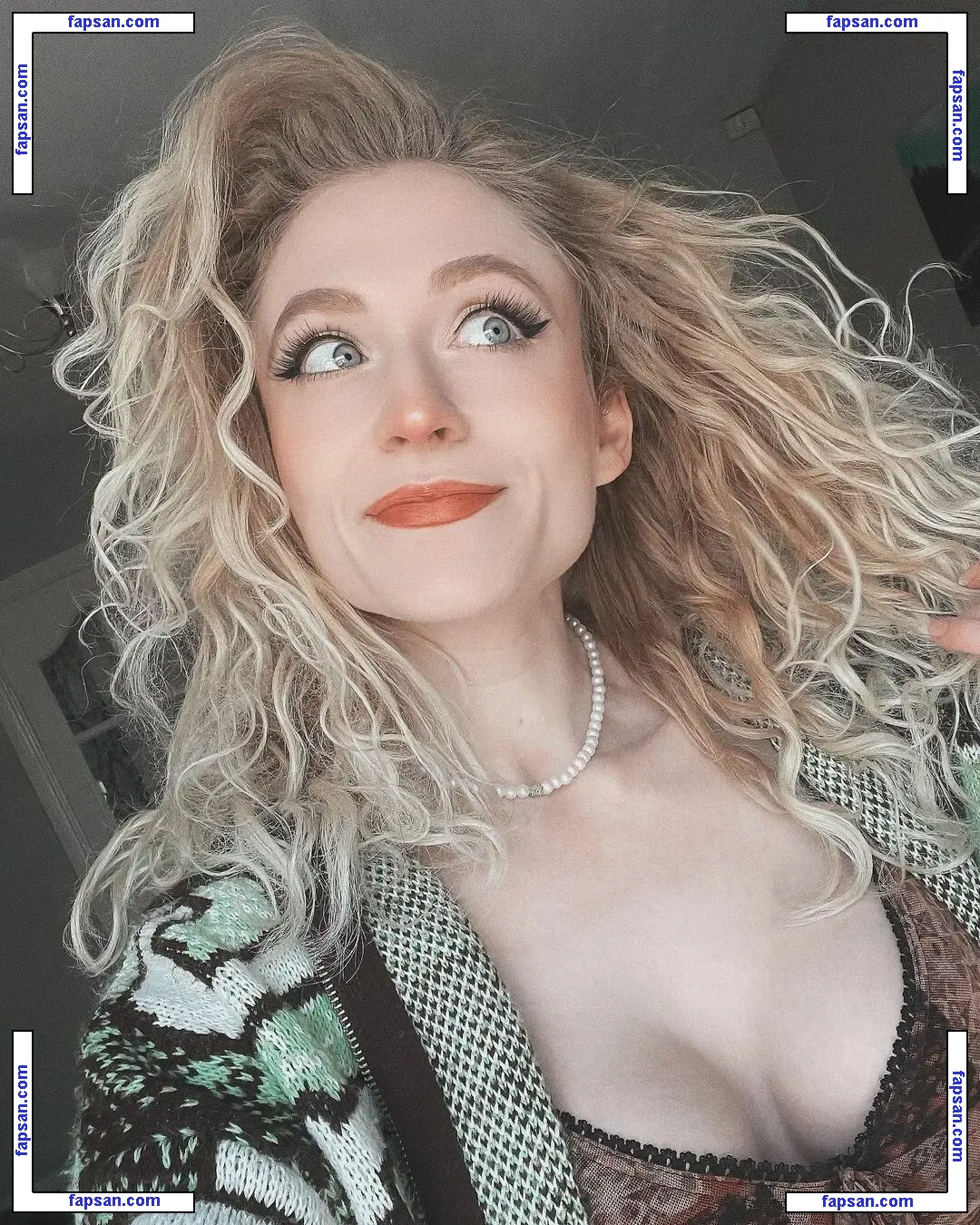 Janet Devlin nude photo #0015 from OnlyFans