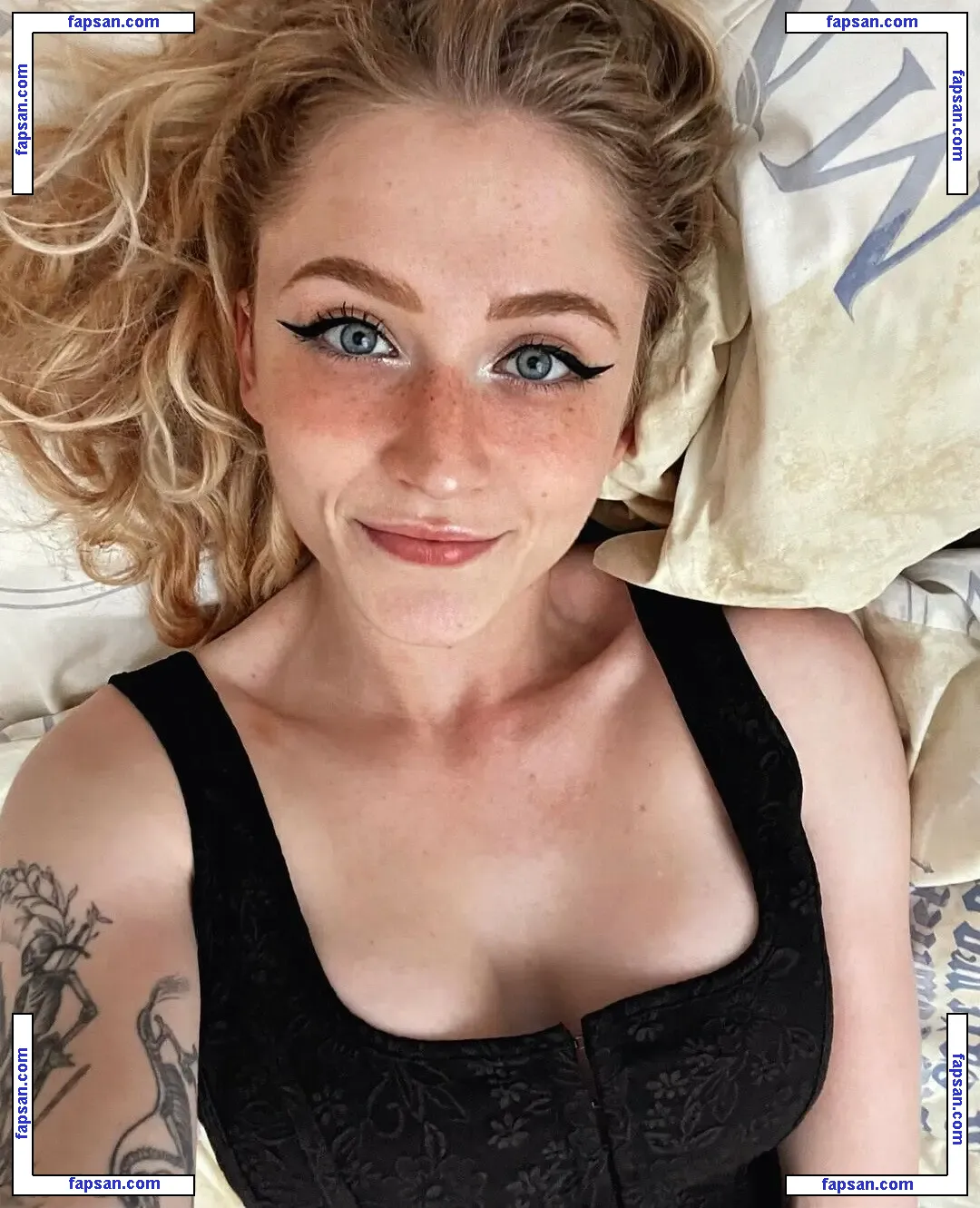 Janet Devlin nude photo #0038 from OnlyFans