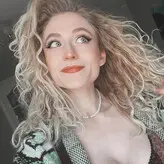 Janet Devlin голая #0070