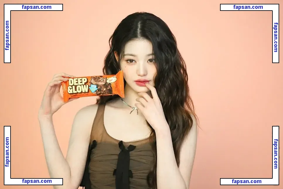 Jang Won-young nude photo #0212 from OnlyFans