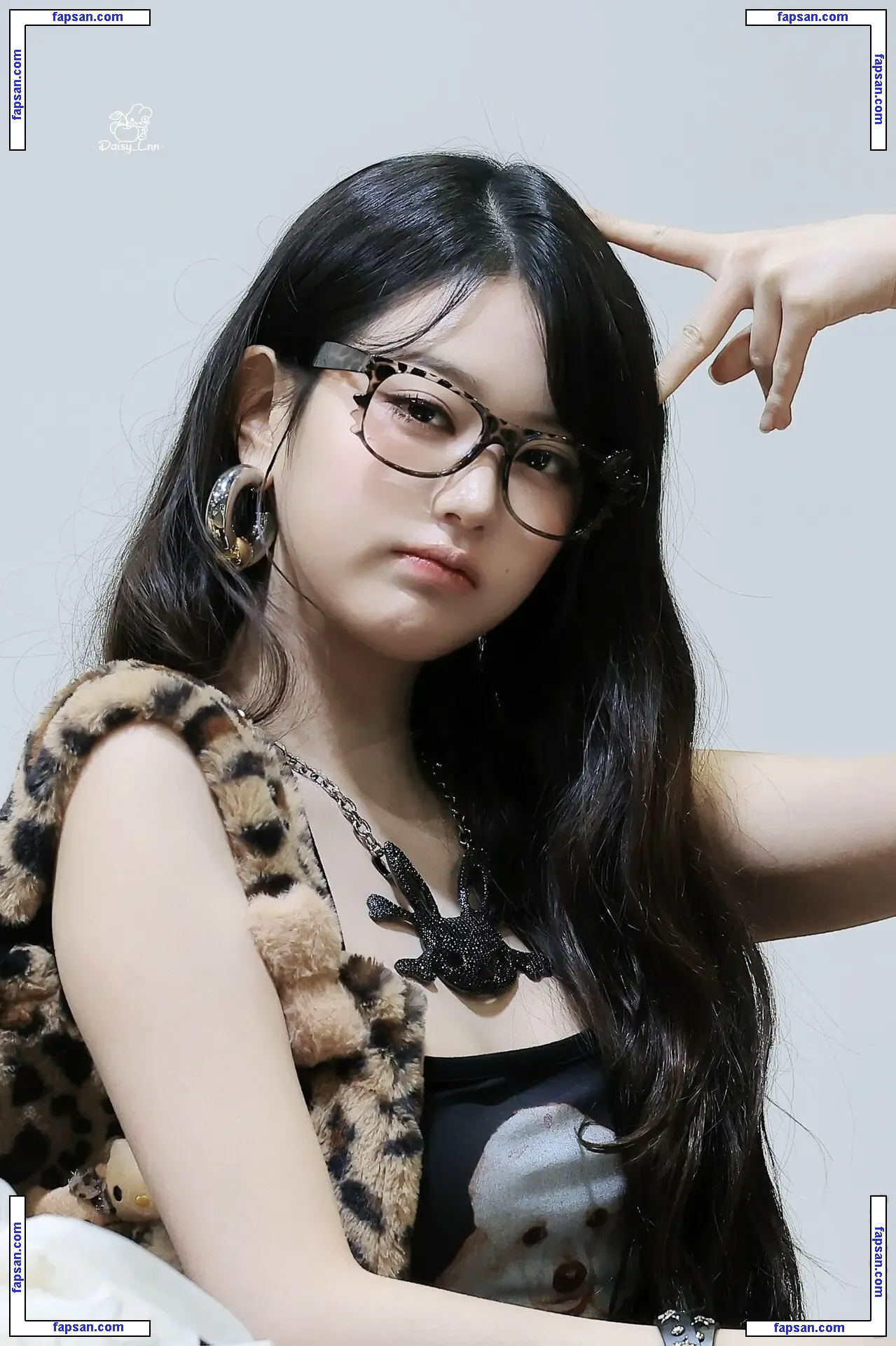 Jang Won-young nude photo #0425 from OnlyFans
