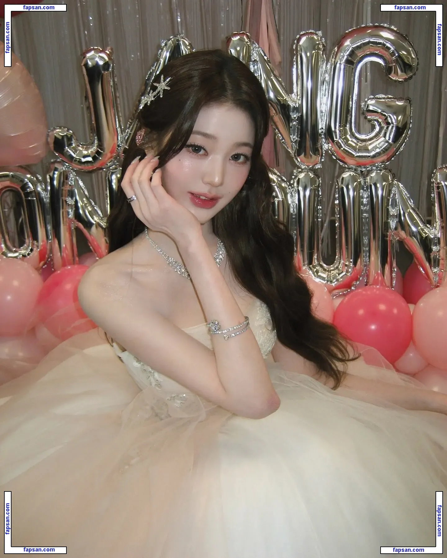 Jang Won-young голая фото #0827 с Онлифанс