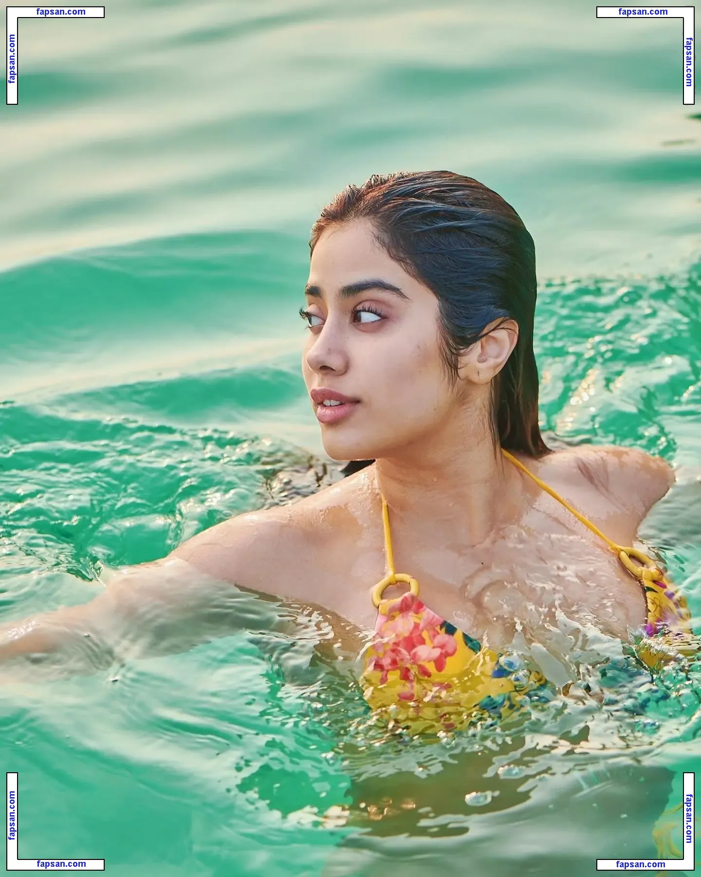 Janhvi Kapoor nude photo #0001 from OnlyFans