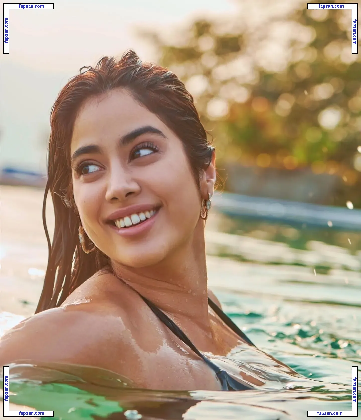 Janhvi Kapoor nude photo #0004 from OnlyFans