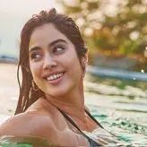 Janhvi Kapoor nude #0004