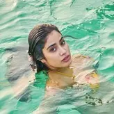 Janhvi Kapoor nude #0005