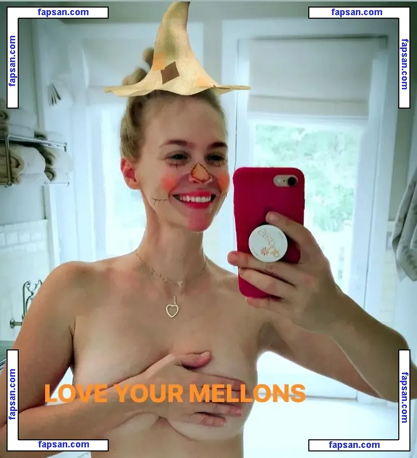 January Jones nude photo #0001 from OnlyFans