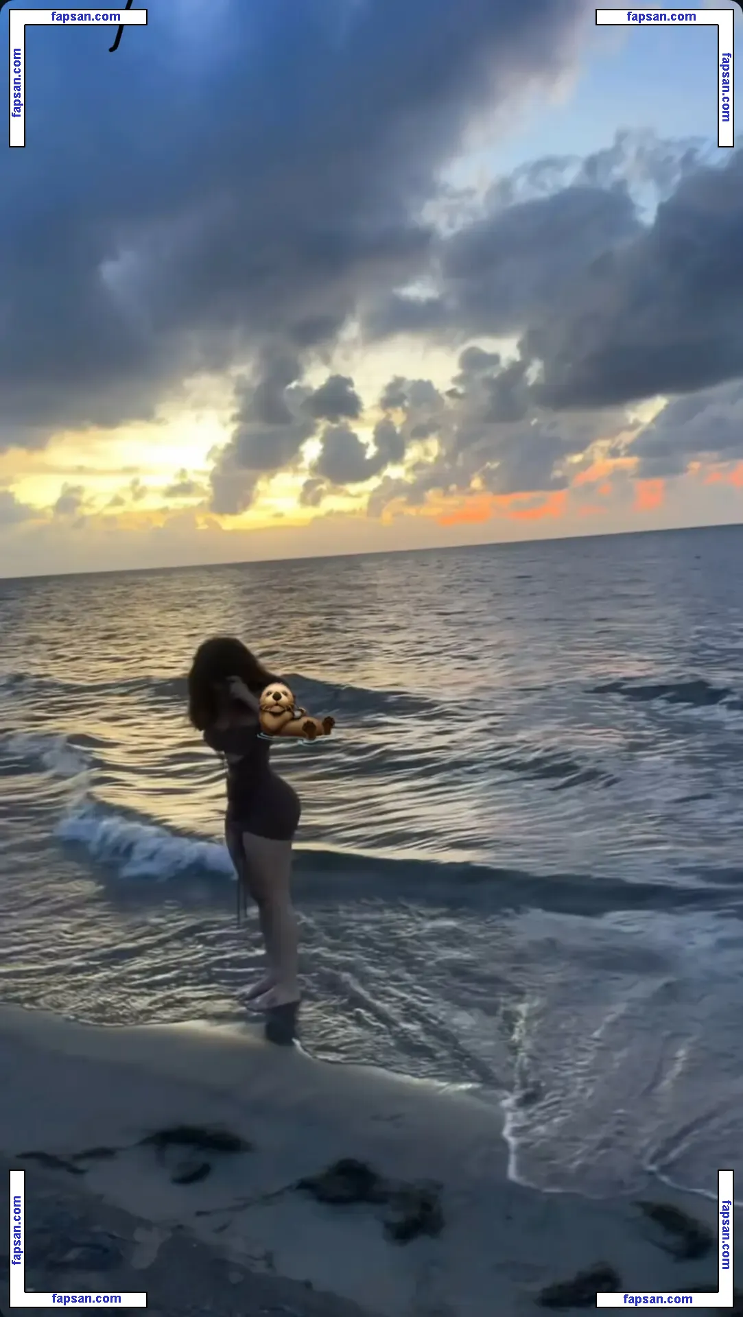 jasmin.reyeshn голая фото #0124 с Онлифанс