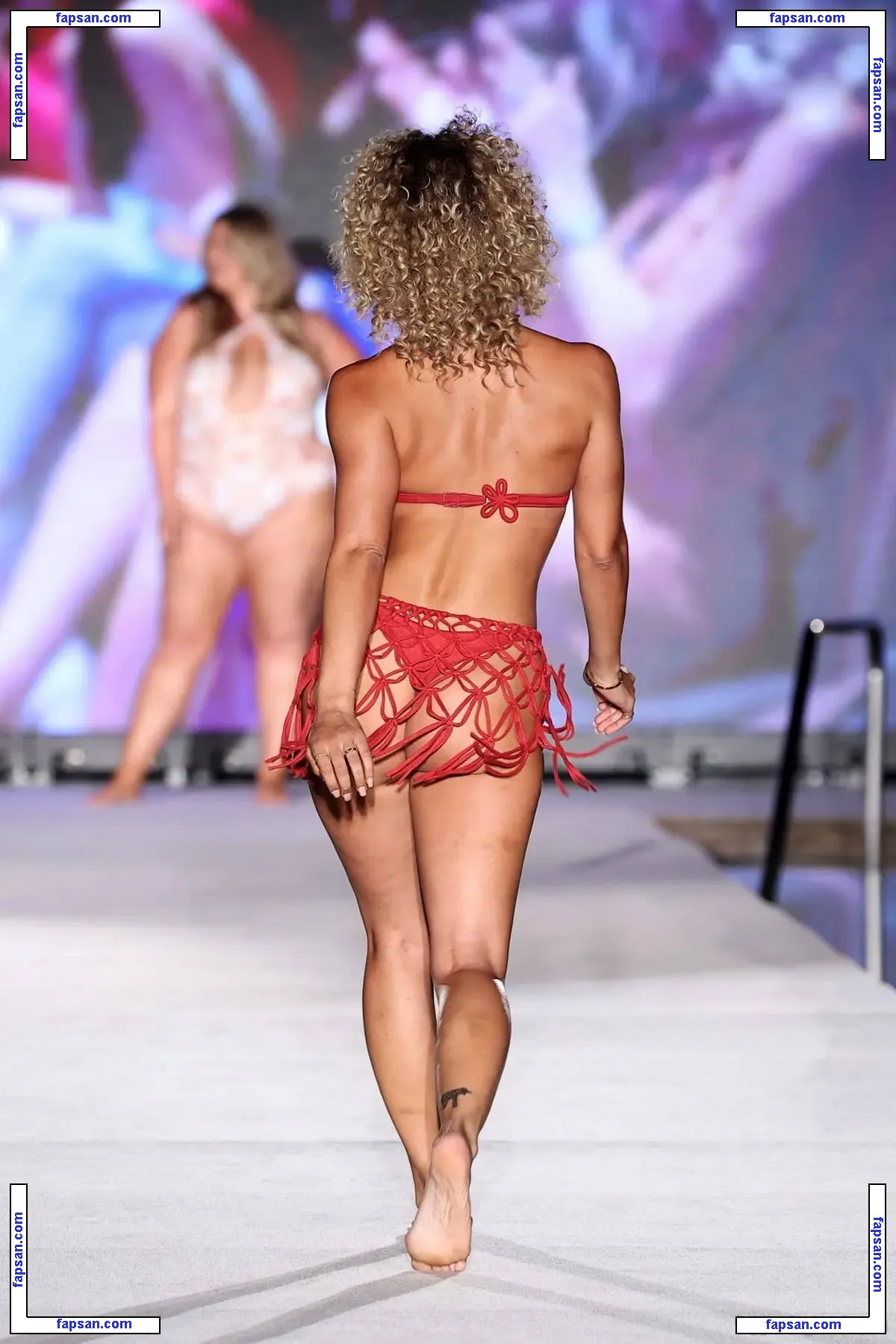 Jasmine Sanders nude photo #1623 from OnlyFans