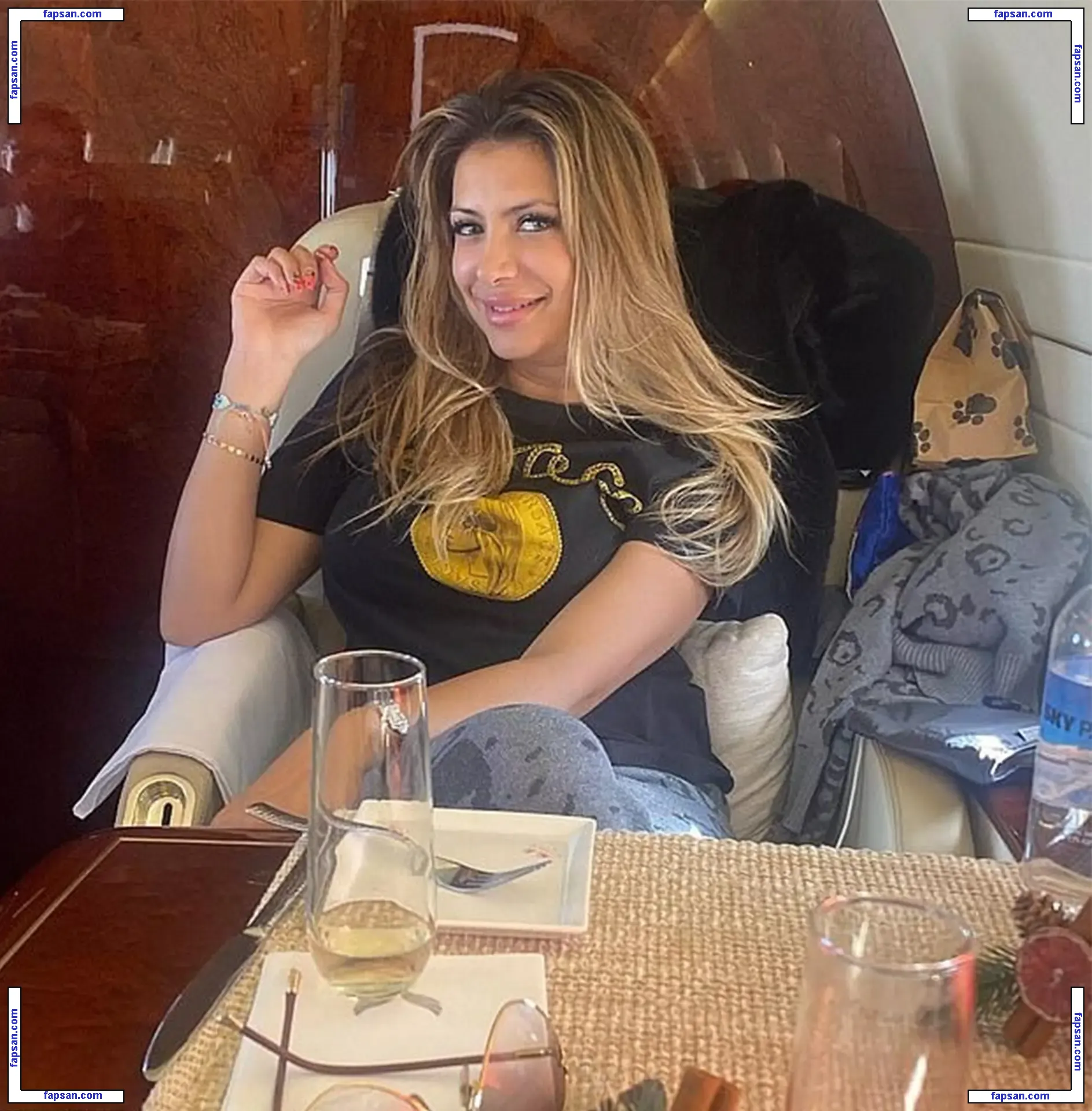 Jasveen Sangha nude photo #0005 from OnlyFans