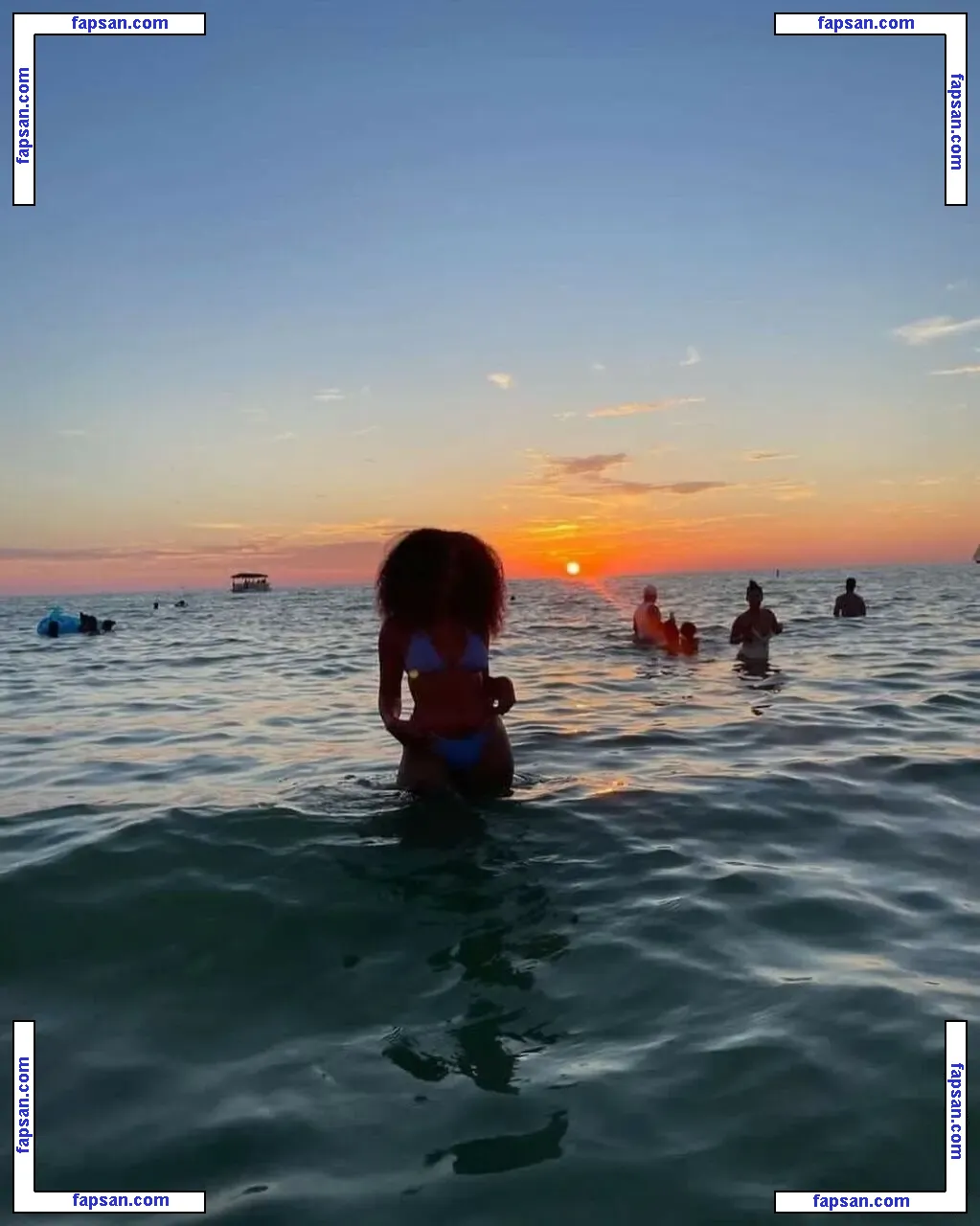 Jayvxl nude photo #0034 from OnlyFans