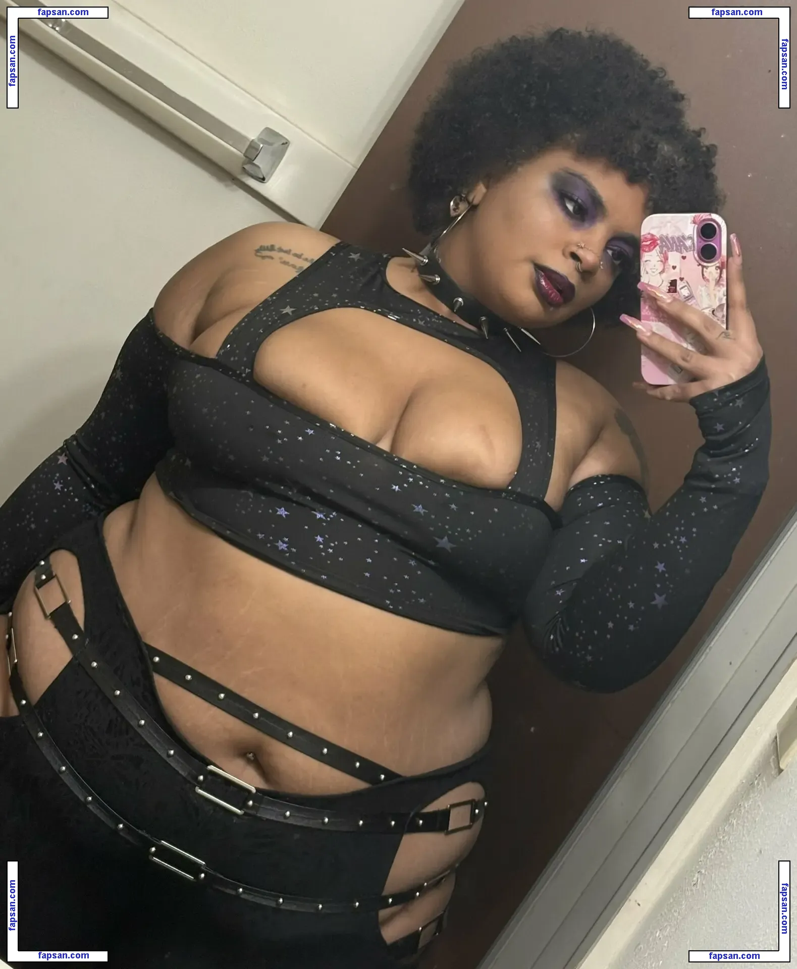 Jazthegarisol голая фото #0002 с Онлифанс