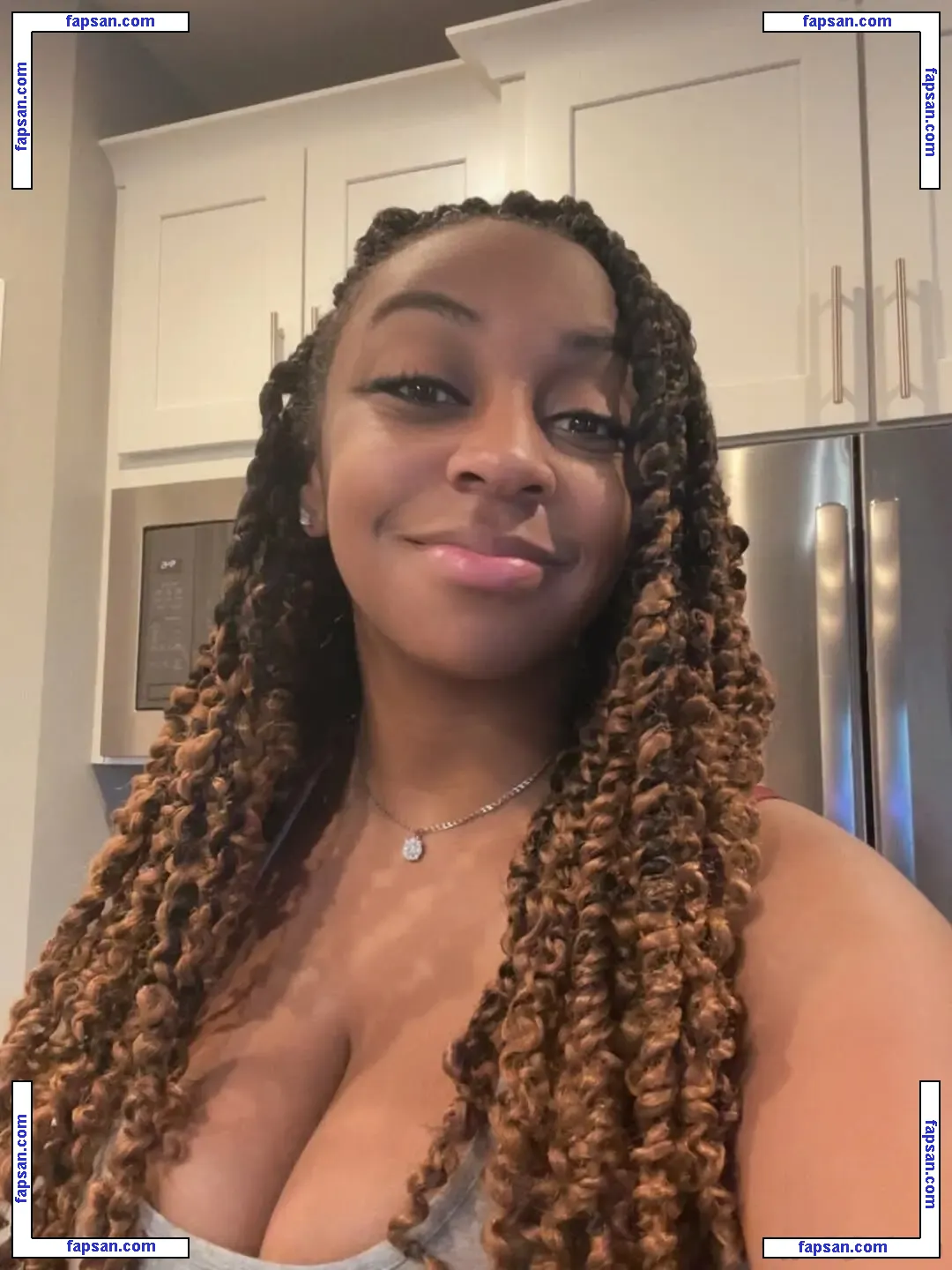 JazzyGuns nude photo #0061 from OnlyFans