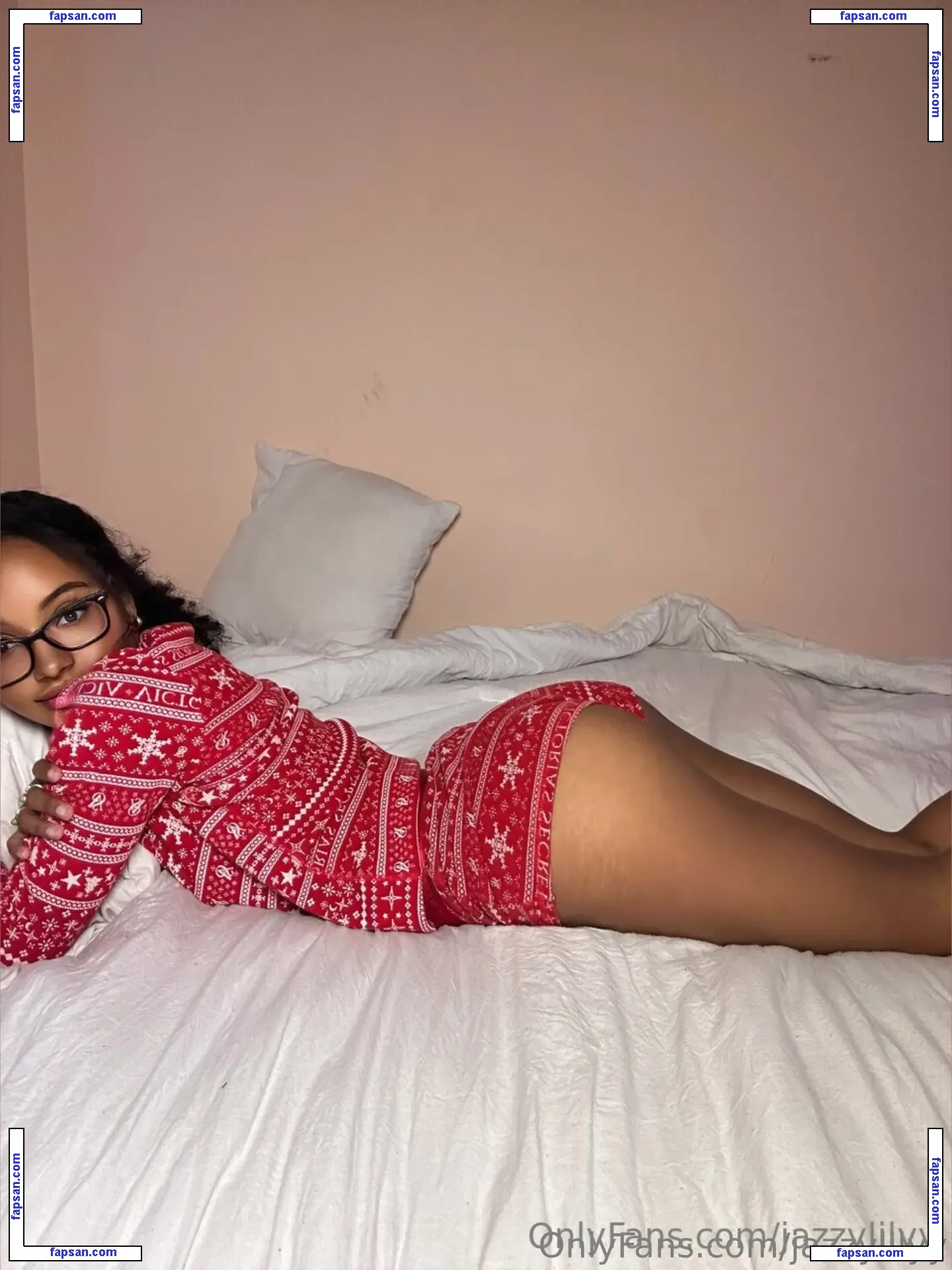 jazzylilyy nude photo #0002 from OnlyFans