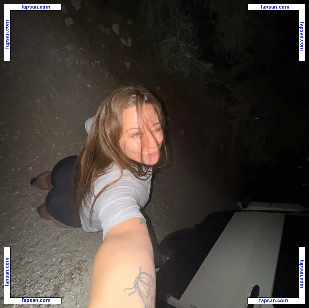 J_essence_ nude photo #0003 from OnlyFans