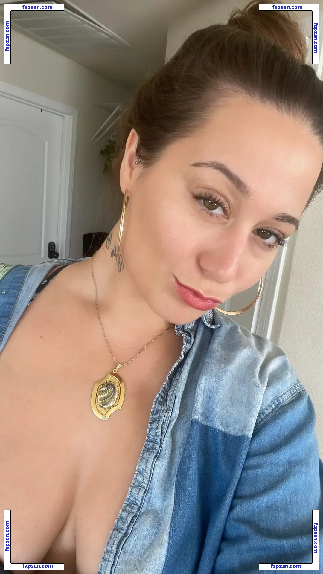 J_essence_ nude photo #0004 from OnlyFans