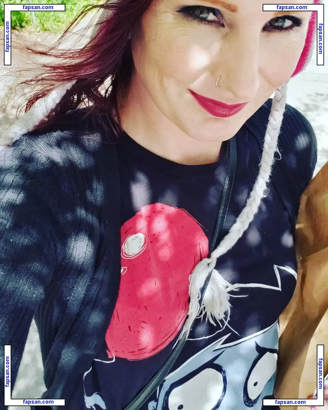 Jean Jezebel голая фото #0003 с Онлифанс