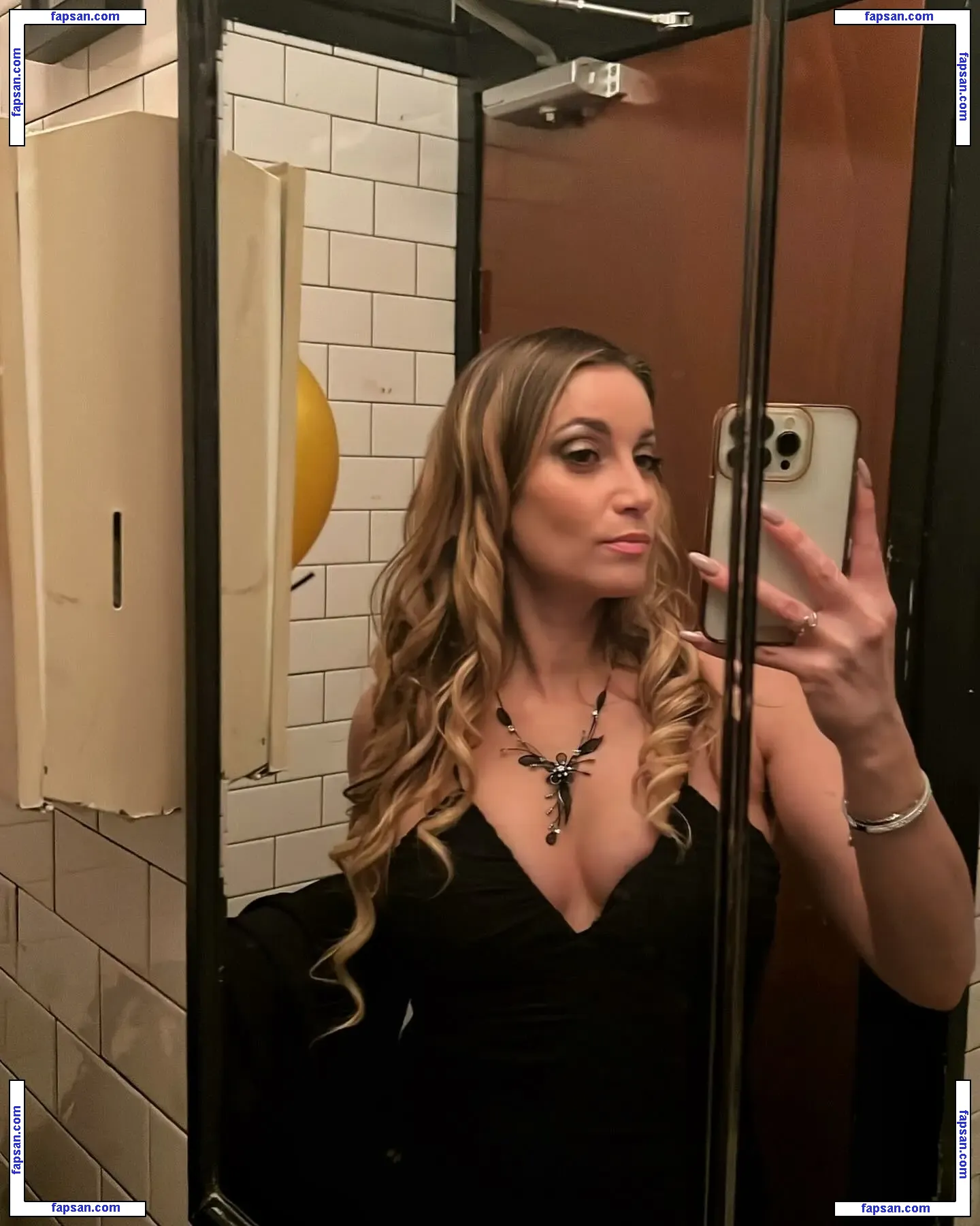 Jen Smith nude photo #0043 from OnlyFans