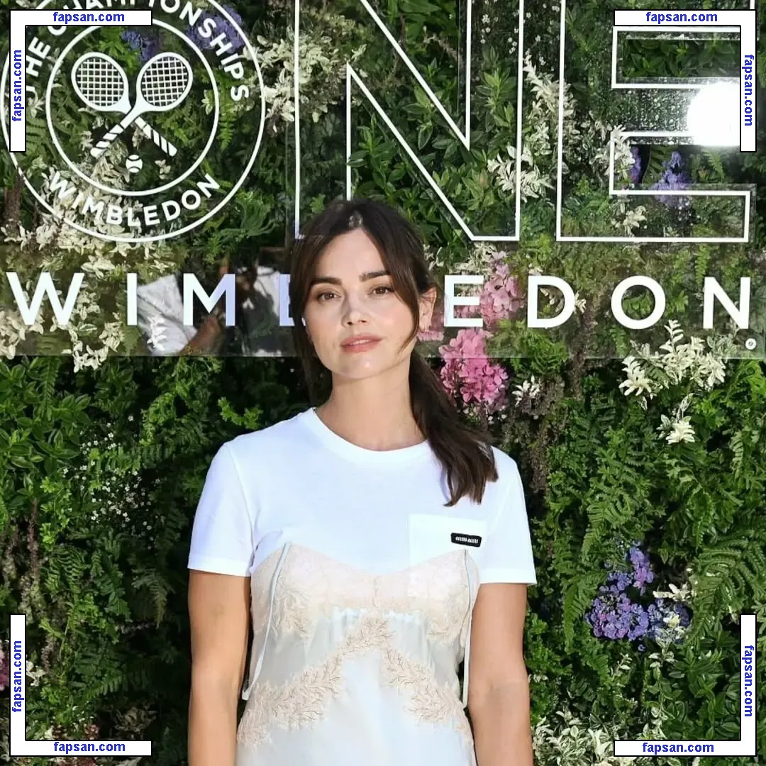 Jenna Coleman голая фото #0340 с Онлифанс