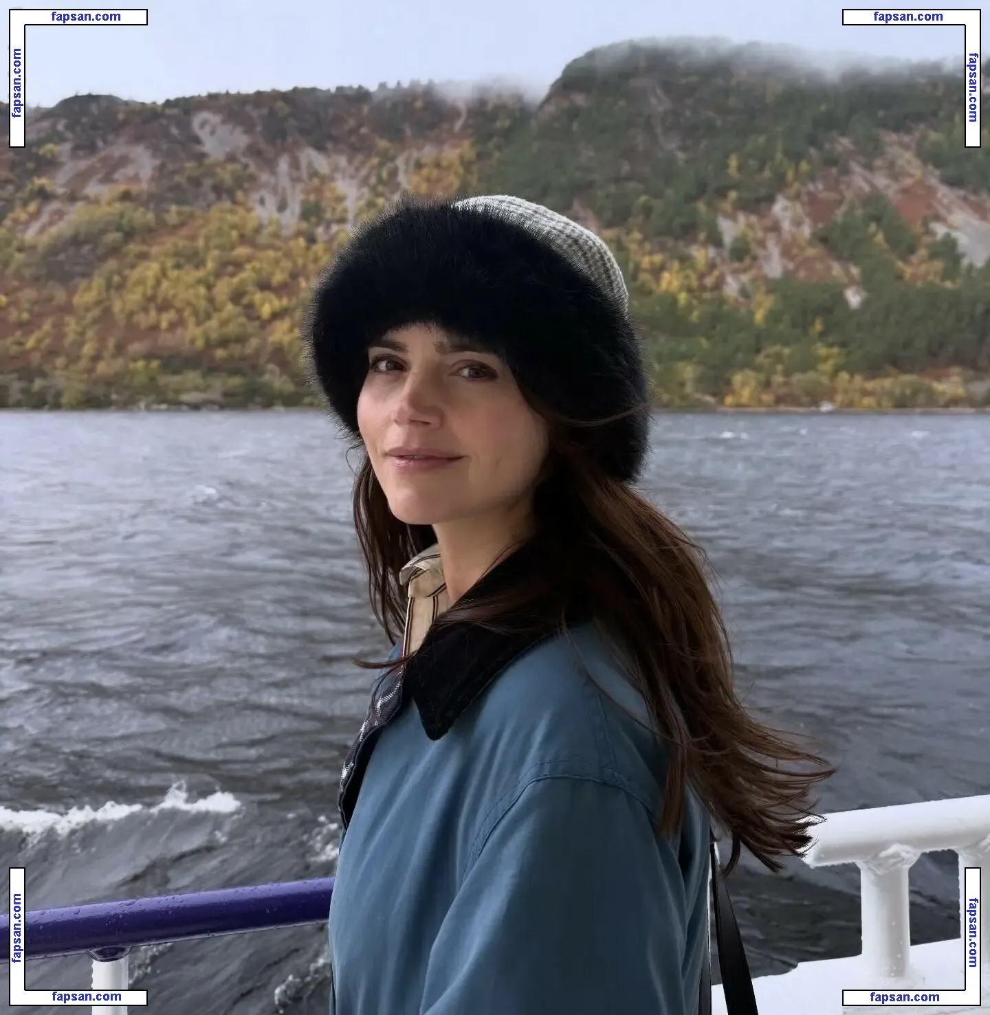 Jenna Coleman голая фото #0348 с Онлифанс