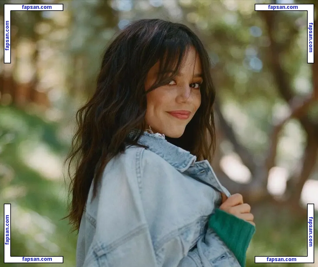 Jenna Ortega голая фото #0490 с Онлифанс