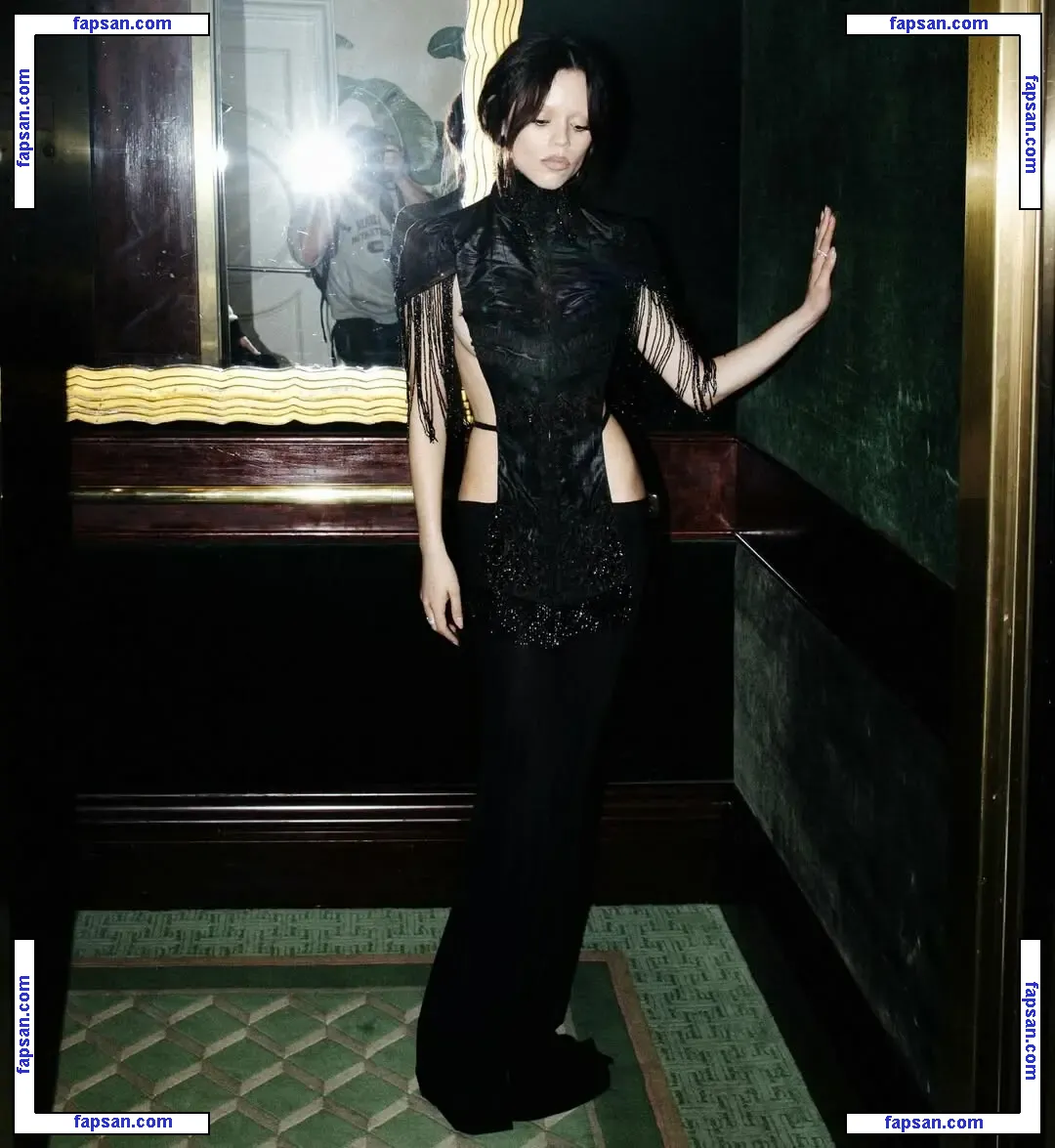 Jenna Ortega голая фото #0508 с Онлифанс