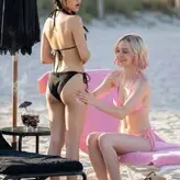 Jenna Ortega голая #0489