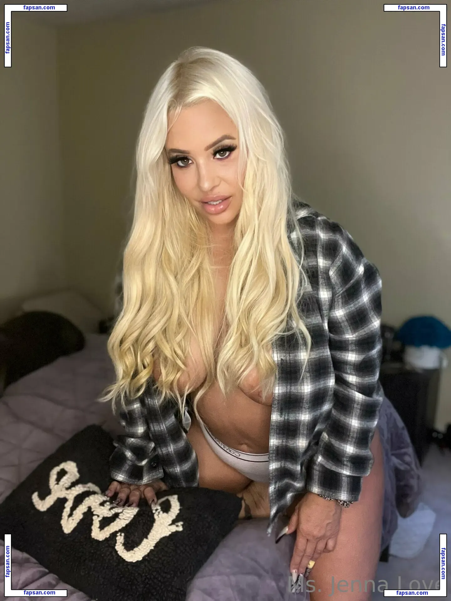 jennalovexxx nude photo #0093 from OnlyFans