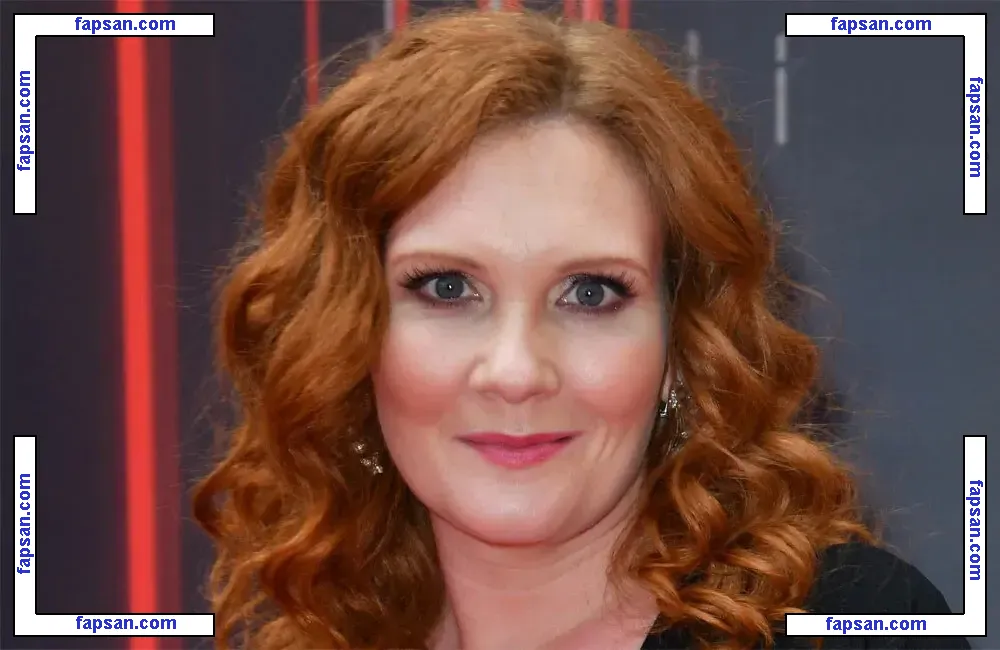 Jennie McAlpine голая фото #0005 с Онлифанс