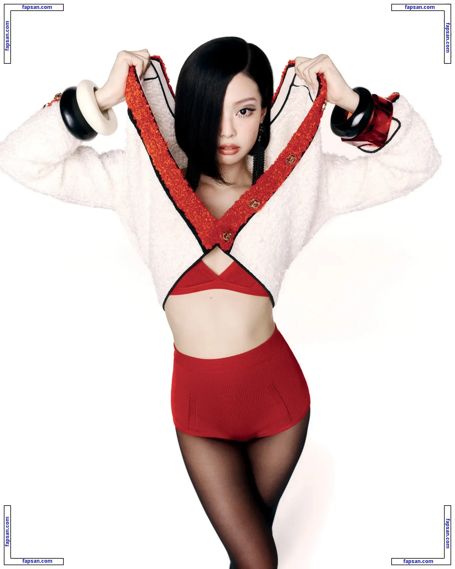 jennierubyjane nude photo #0002 from OnlyFans