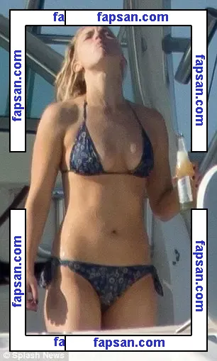 Jennifer Lawrence nude photo #1057 from OnlyFans