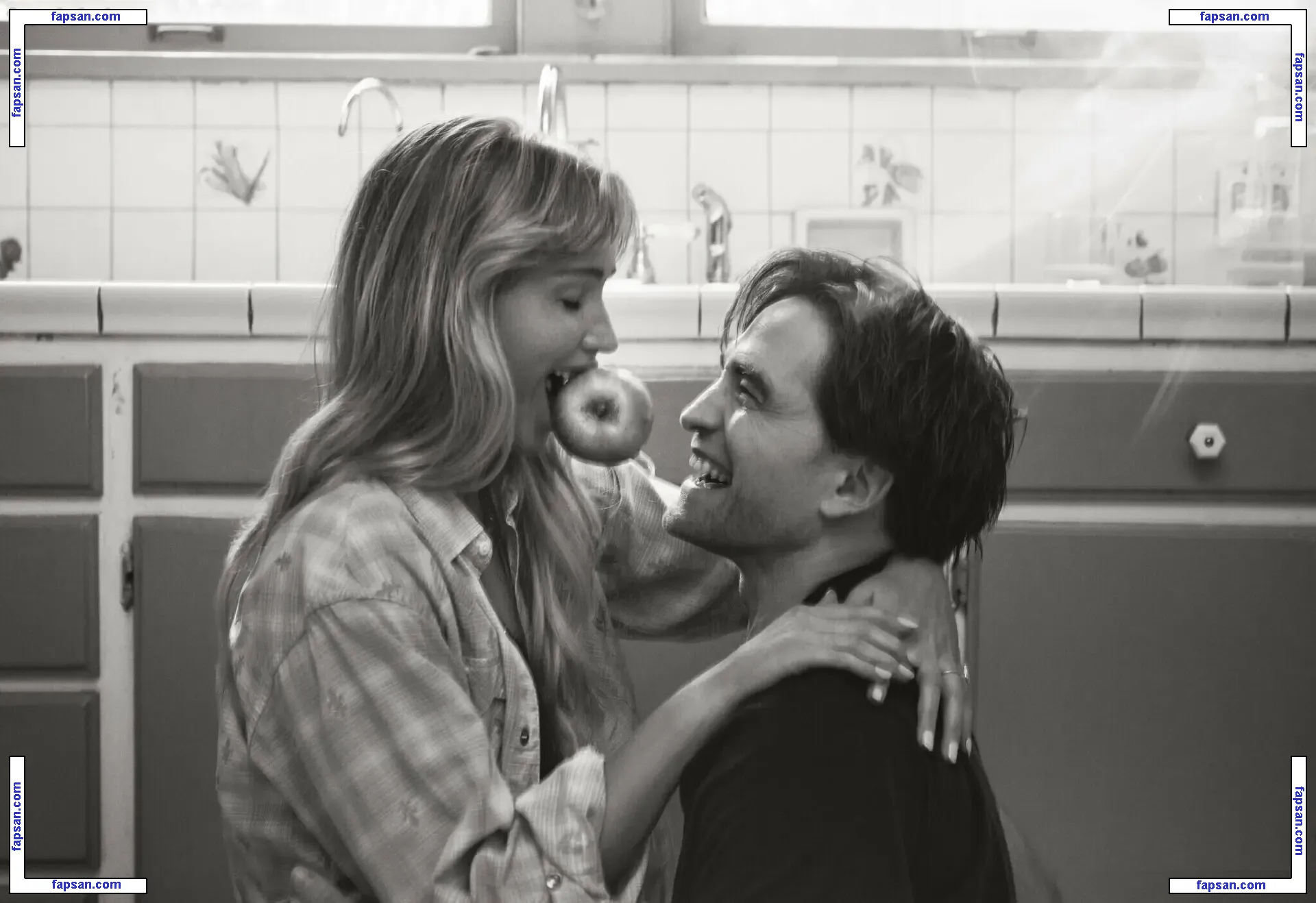 Jennifer Lawrence nude photo #3333 from OnlyFans