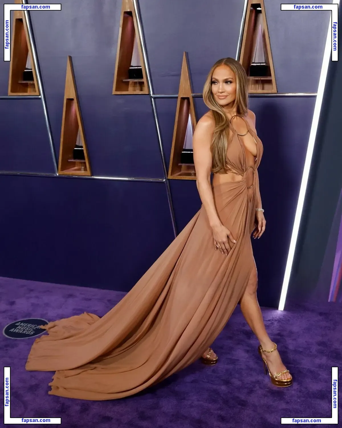Jennifer Lopez nude photo #10683 from OnlyFans