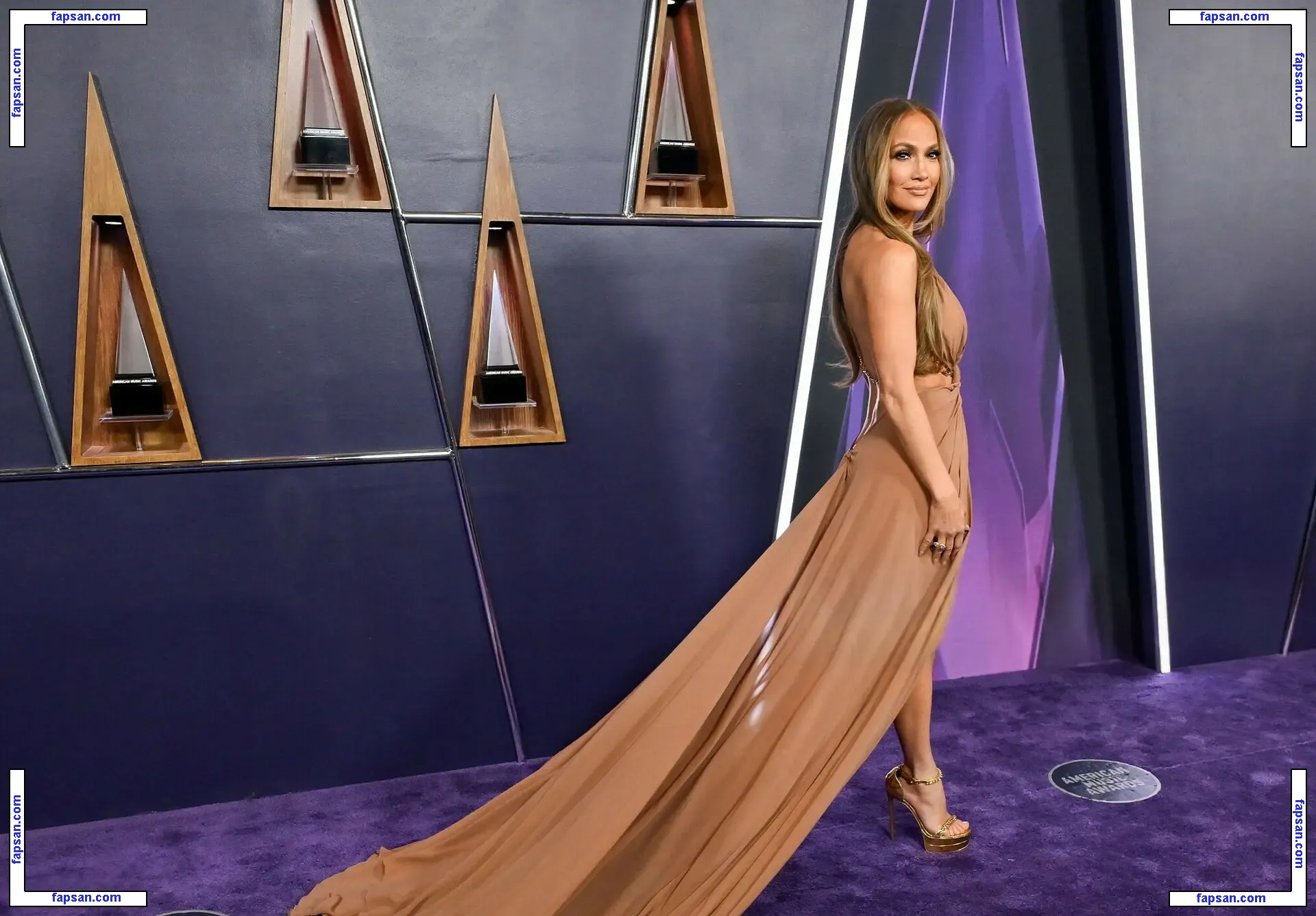 Jennifer Lopez nude photo #10703 from OnlyFans