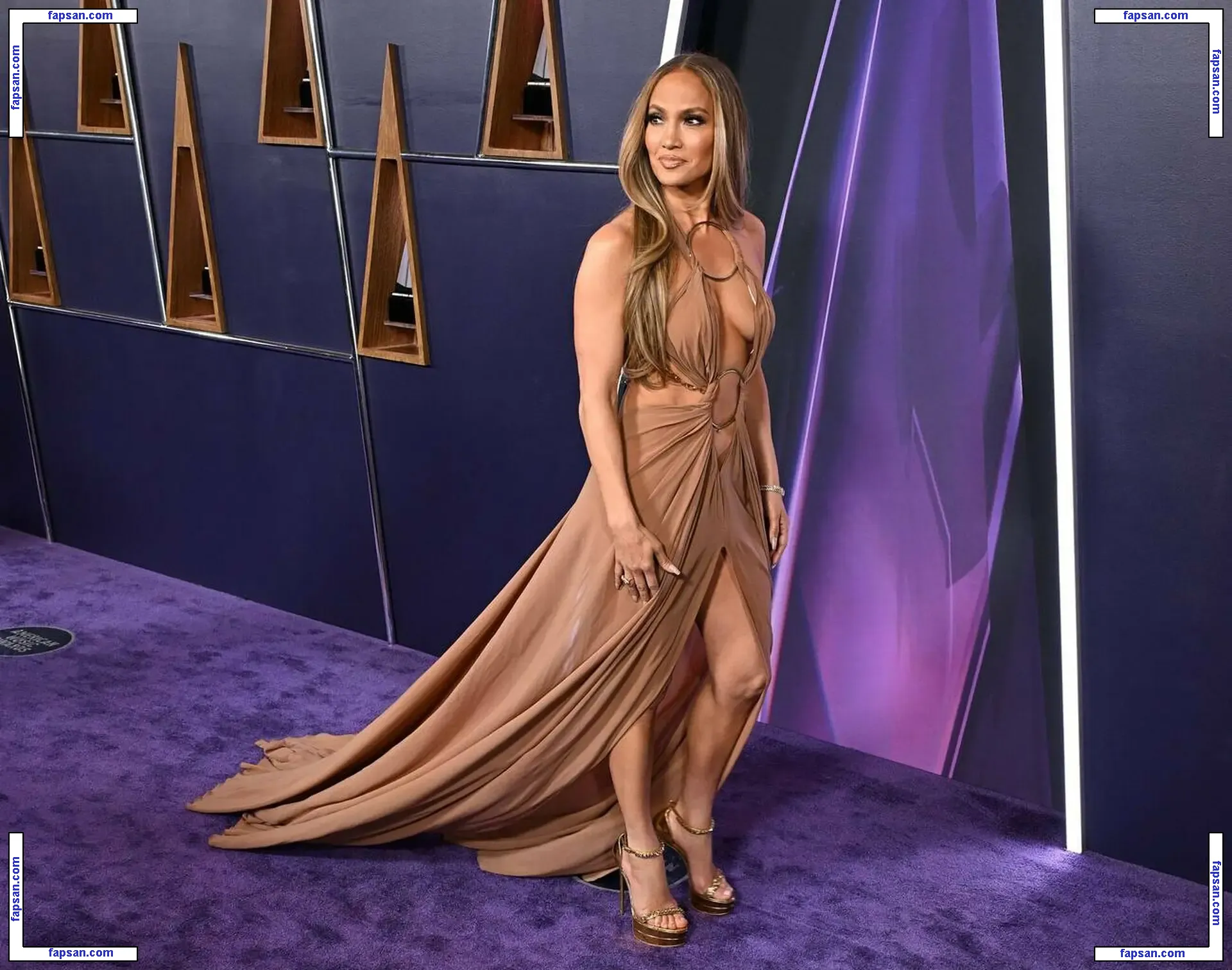 Jennifer Lopez nude photo #10713 from OnlyFans