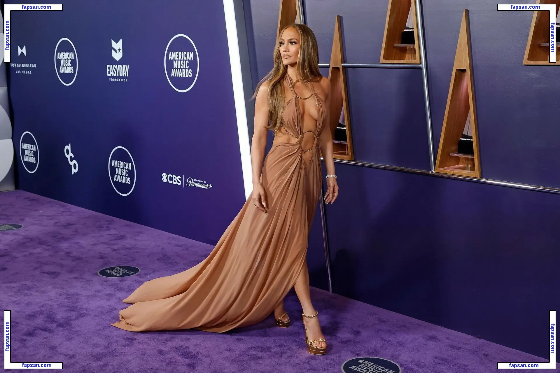 Jennifer Lopez nude photo #10714 from OnlyFans