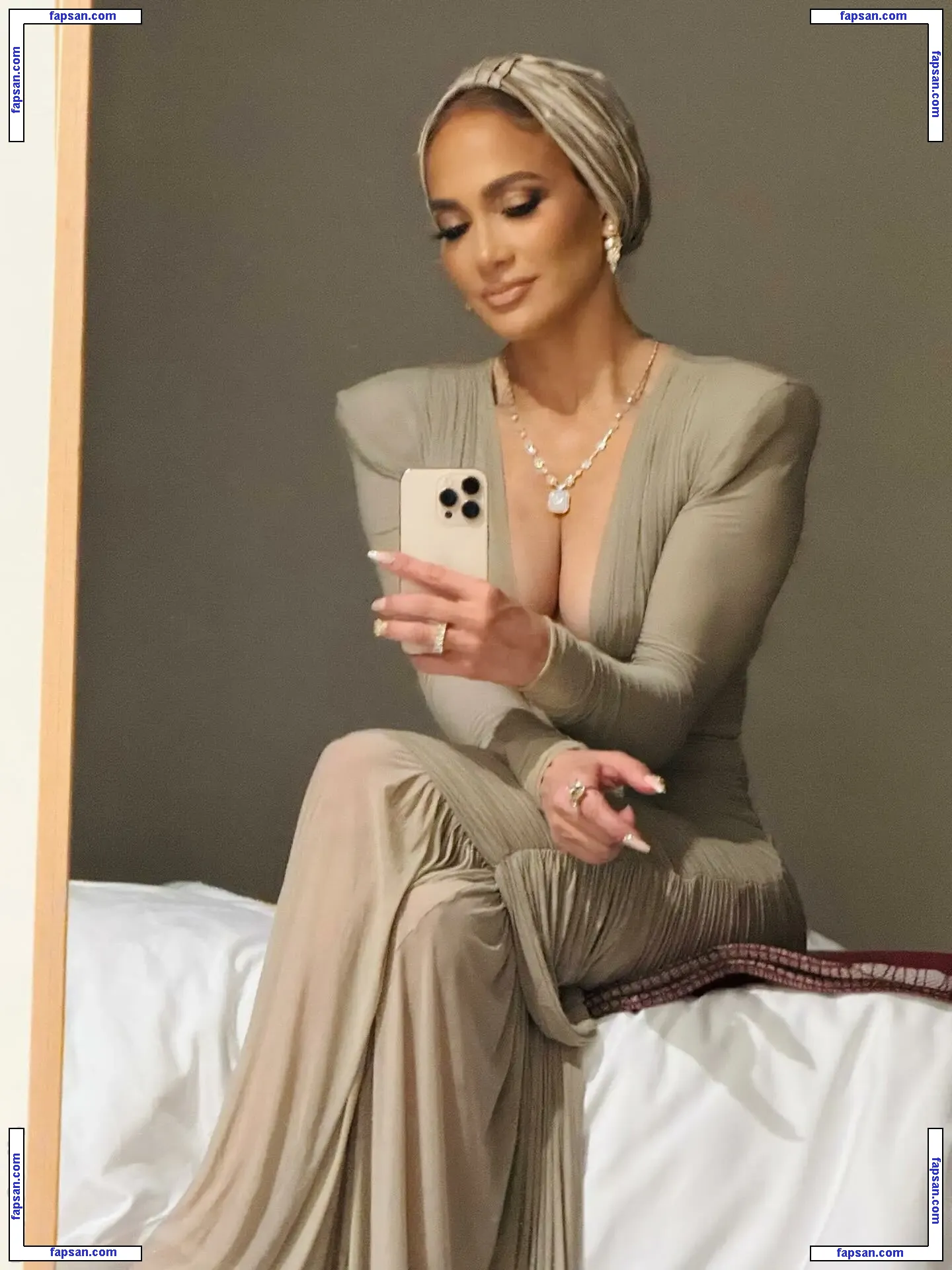 Jennifer Lopez nude photo #10741 from OnlyFans