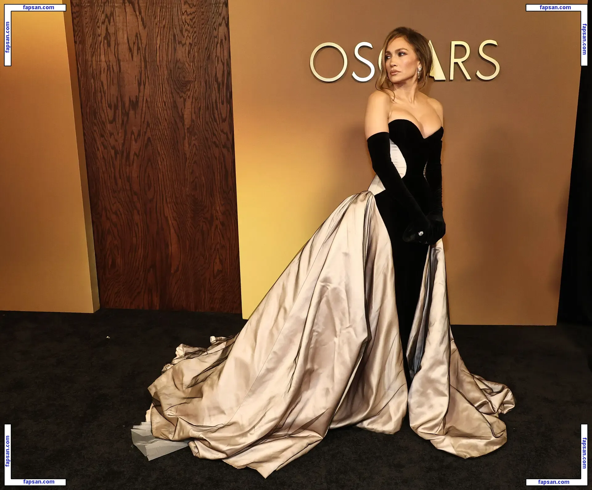 Jennifer Lopez nude photo #10811 from OnlyFans