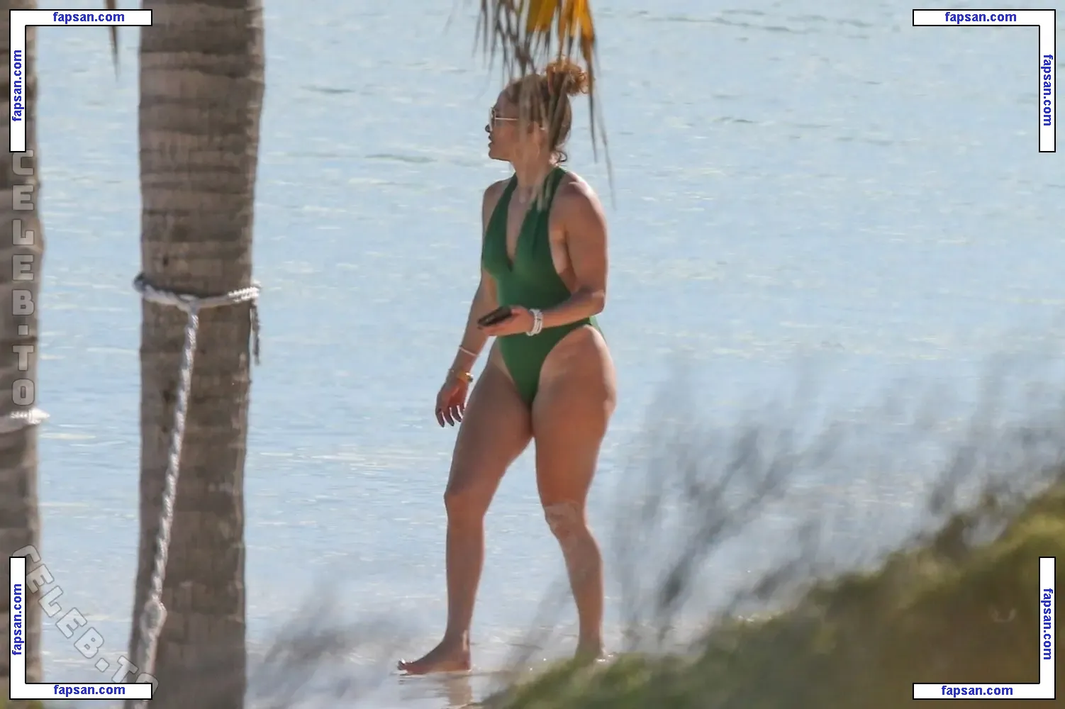 Jennifer Lopez nude photo #10896 from OnlyFans