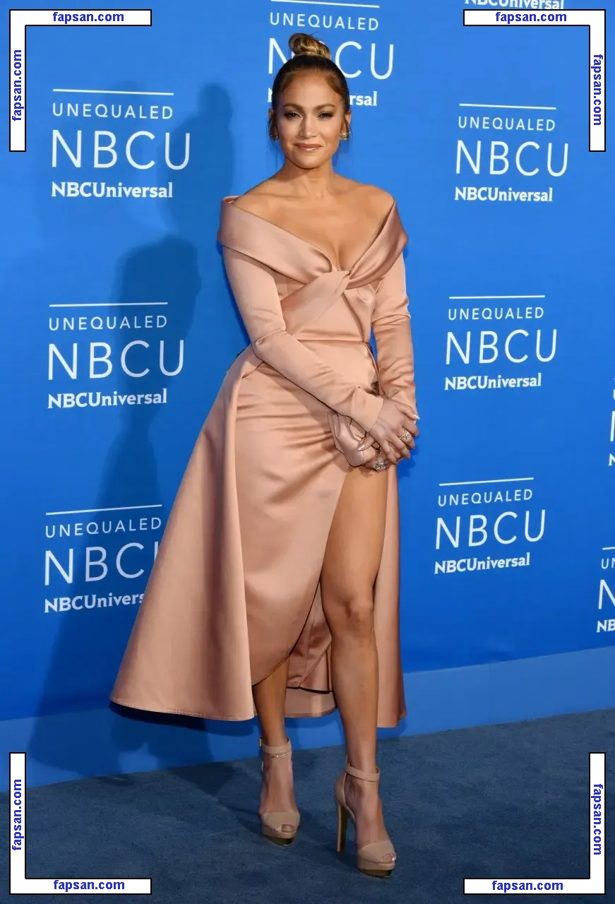 Jennifer Lopez nude photo #1344 from OnlyFans