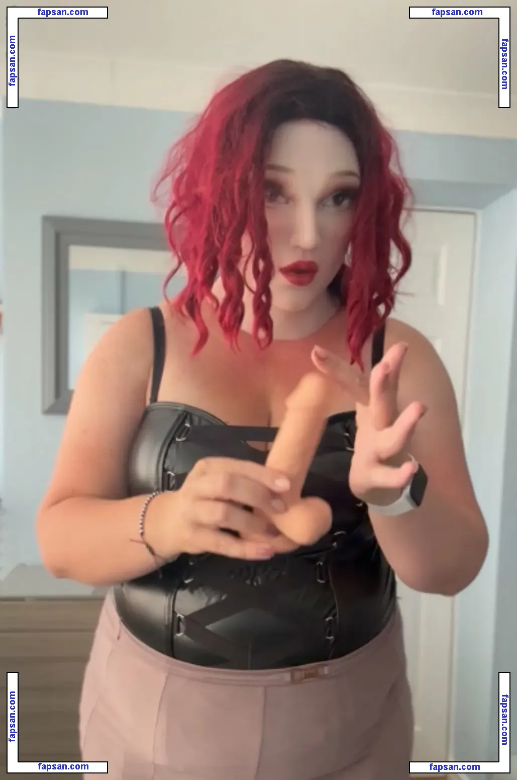 Jennifer West nude photo #0002 from OnlyFans