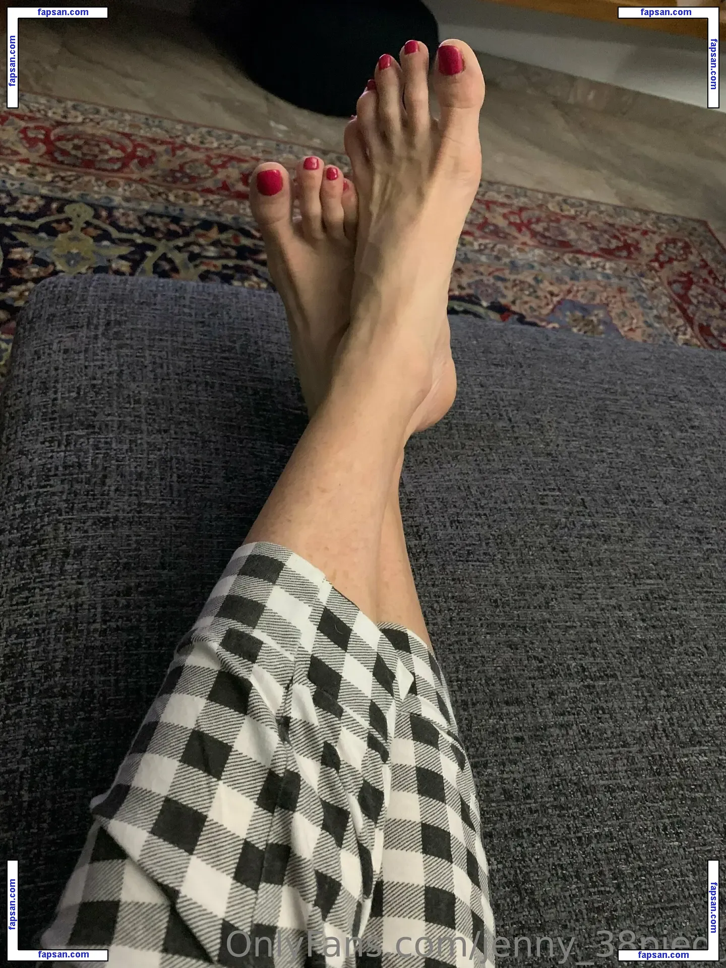 jenny_38piedi nude photo #0022 from OnlyFans