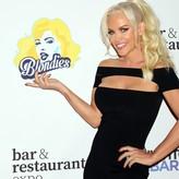 Jenny McCarthy голая #0664