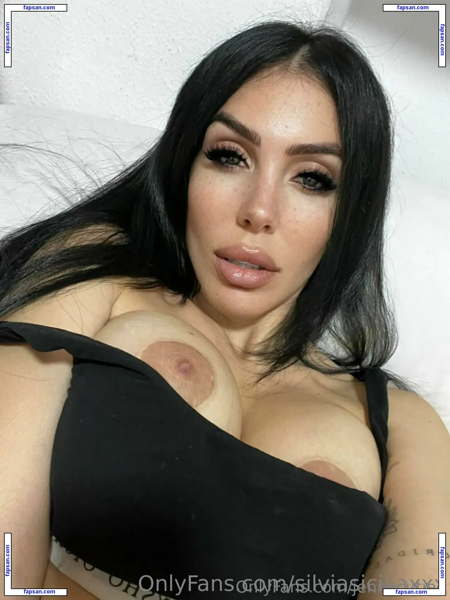 jennycutiee nude photo #0020 from OnlyFans