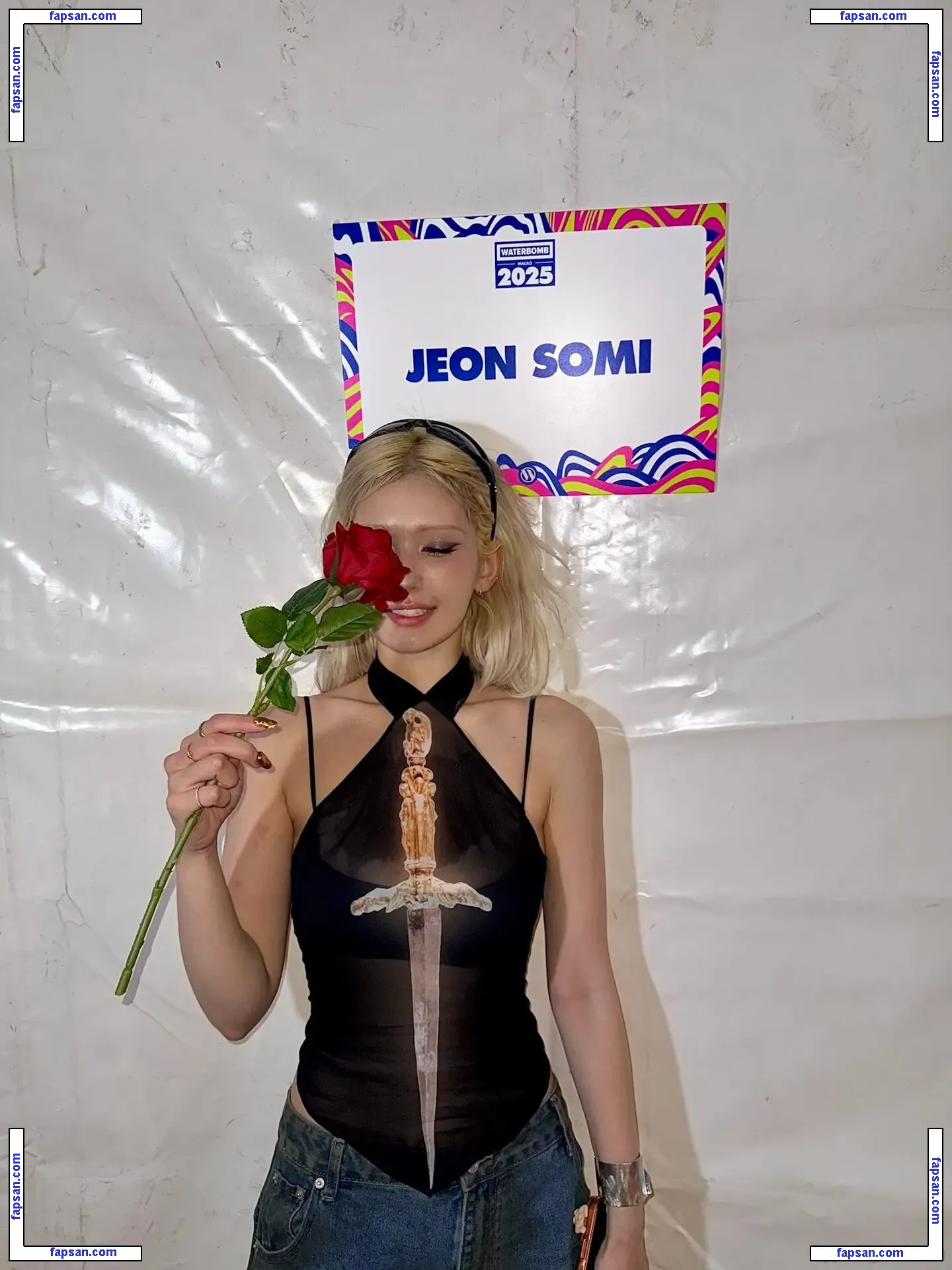 Jeon Somi/ENNIK SOMI голая фото #0001 с Онлифанс