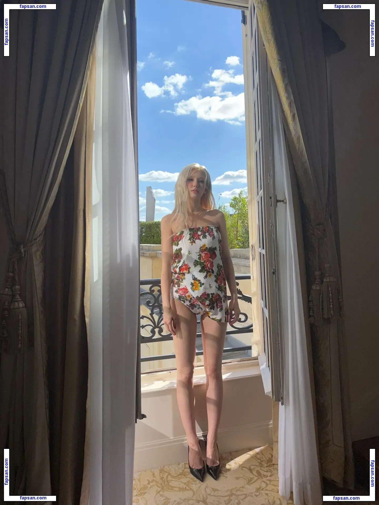 Jeon Somi nude photo #0214 from OnlyFans