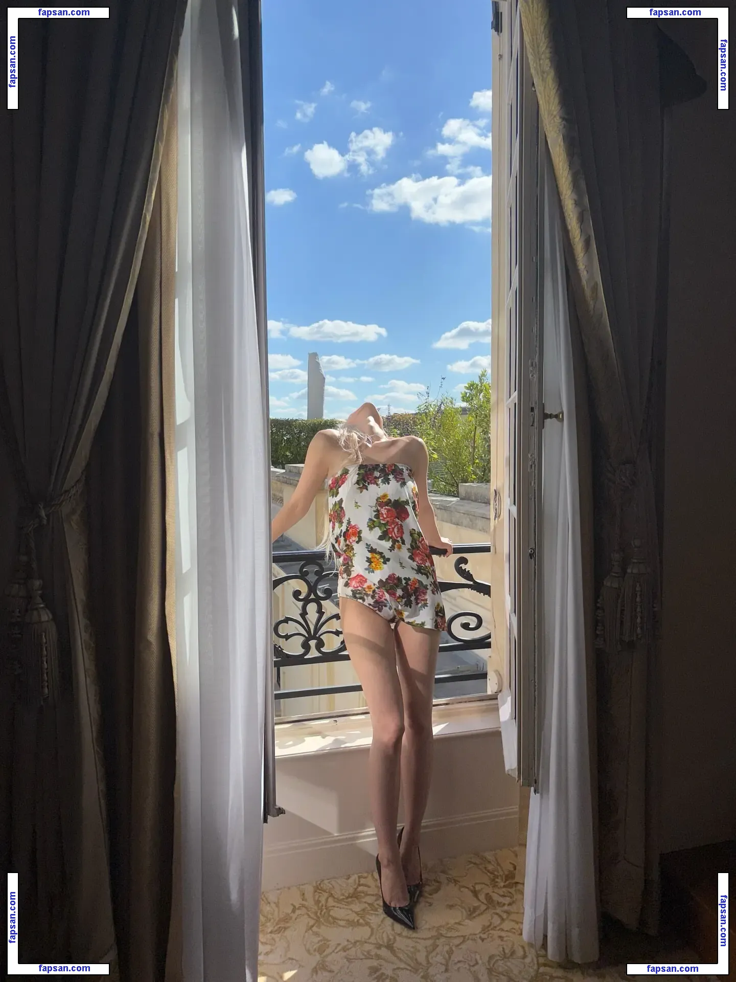 Jeon Somi nude photo #0215 from OnlyFans