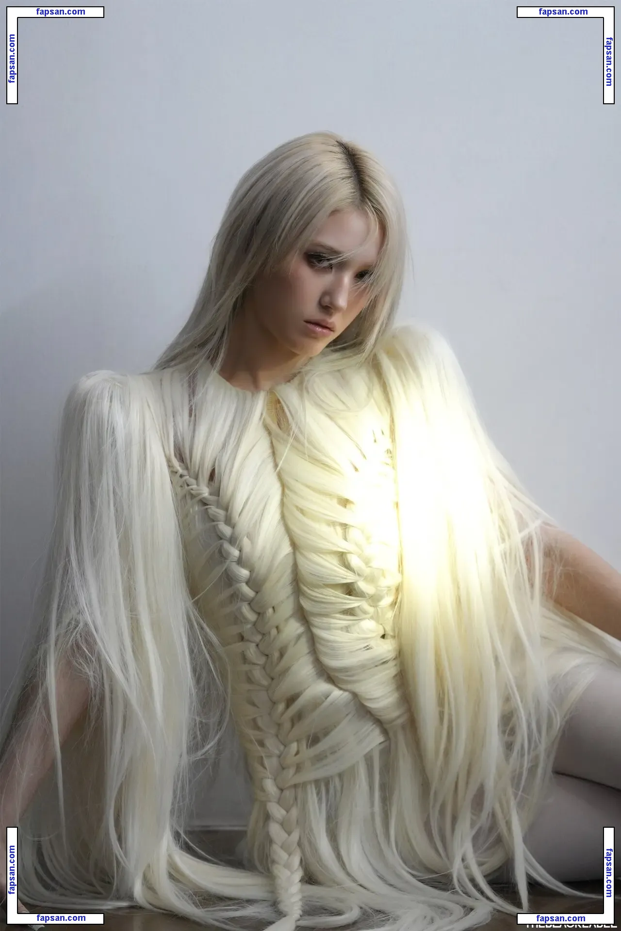 Jeon Somi nude photo #0227 from OnlyFans